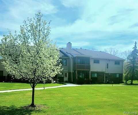 10241 NANCYS Boulevard, Grosse Ile, MI 48138