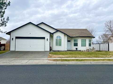 149 NE 11TH PL, Hermiston, OR 97838