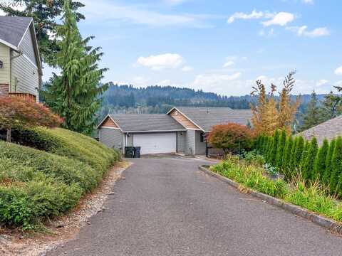 743 SE FOREST GLEN RD, Estacada, OR 97023