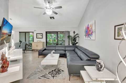 5540 Coach House Circle, Boca Raton, FL 33486