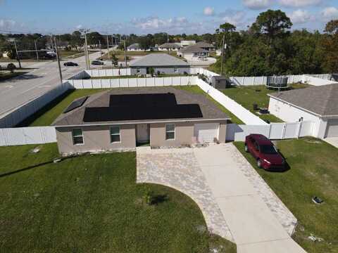 402 NE Mainsail Street, Port Saint Lucie, FL 34983