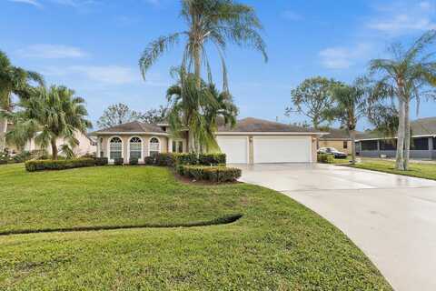 386 SW De Gouvea Terrace, Port Saint Lucie, FL 34983