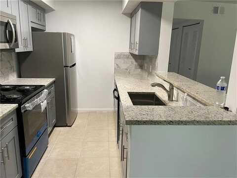 815 W Boynton Beach Boulevard W, Boynton Beach, FL 33426