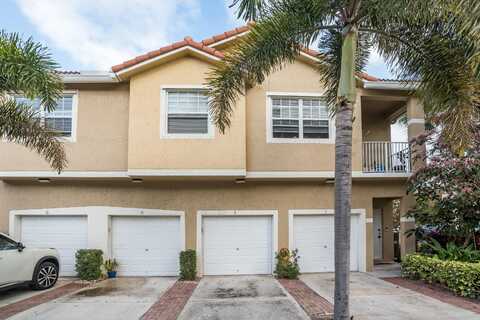 102 Lighthouse Circle, Tequesta, FL 33469