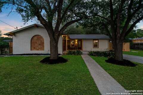 4018 meadow ridge, San Antonio, TX 78210