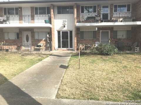 201 W SILVER SANDS DR, San Antonio, TX 78216