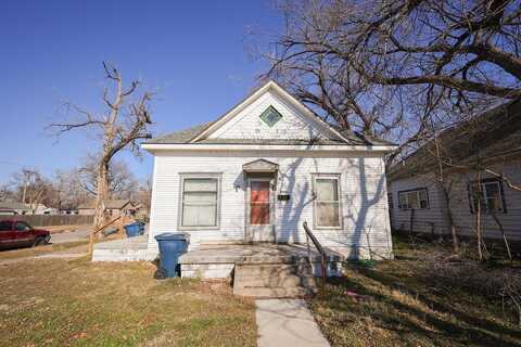 700 E 5th, Hutchinson, KS 67501