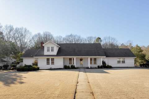 304 Elledge Ln, Muscle Shoals, AL 35661