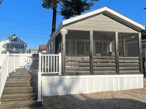 3 Old Orchard Rd., Old Orchard Beach, ME 04064