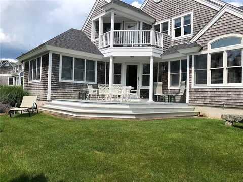 611 Wolcott Avenue, Middletown, RI 02842