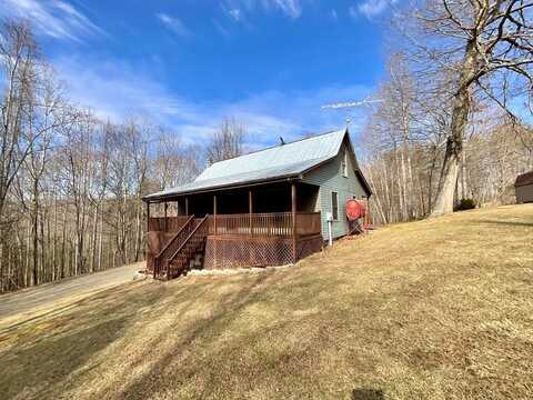 2751 Sylvatus Smith Rd, Hillsville, VA 24343