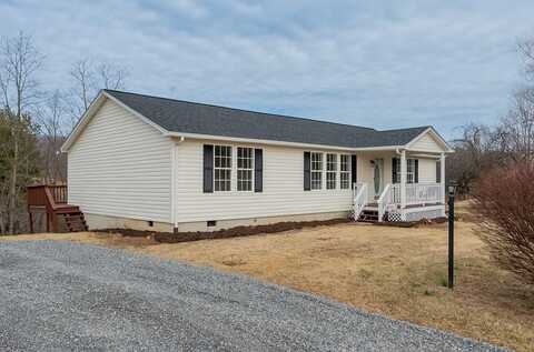 2542 Pinewood Dr., Draper, VA 24324