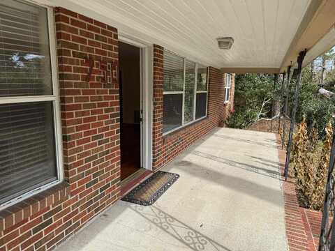 750 W Tharpe Street, Tallahassee, FL 32303