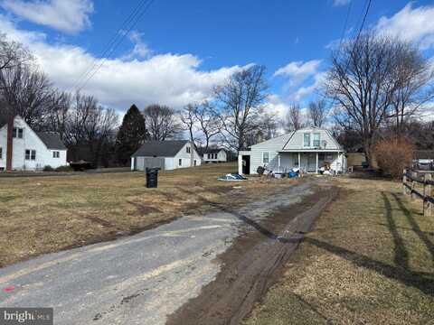 2701 WALTONVILLE ROAD, HUMMELSTOWN, PA 17036