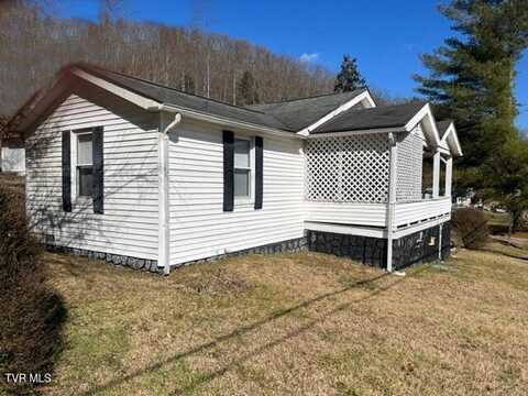 680 Left Poor Valley Road, Pennington Gap, VA 24277