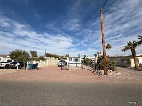 477 Coral Reef Drive, Bullhead City, AZ 86442