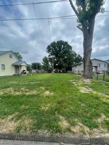 710 Magnolia Avenue, Moundsville, WV 26041