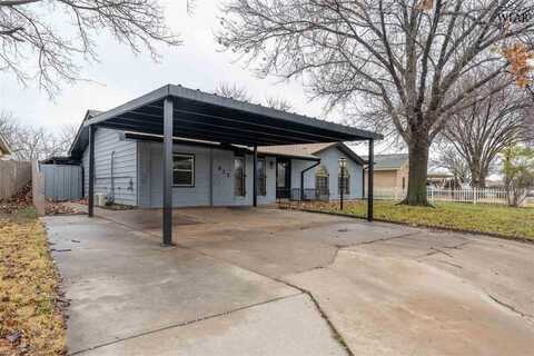 913 FOLEY AVENUE, Iowa Park, TX 76367