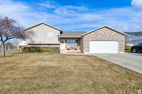 3002 W 4475 S, Roy, UT 84067