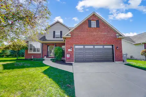 428 Clover Hill Drive, Tipp City, OH 45371