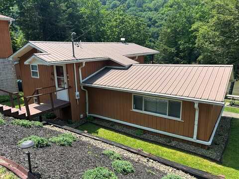 86 East Maple Lane, Clarion, PA 16214