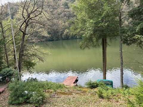 86 East Maple Lane, Clarion, PA 16214