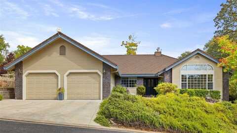 55 Roble Rd, Sonora, CA 95370