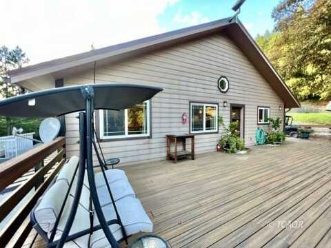 5985 Zenia Bluff Rd, Zenia, CA 95595