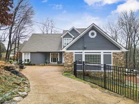 312 E Sunset Road, Lookout Mountain, TN 37350