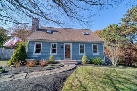 104 Old Colony Drive, Mashpee, MA 02649