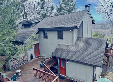 30 The Loop, Windham, NY 12496