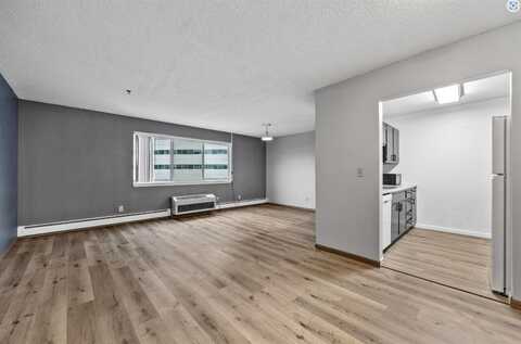 400 1st Street SE, Cedar Rapids, IA 52401