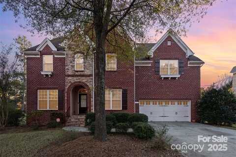 14226 Carlton Woods Lane, Charlotte, NC 28278