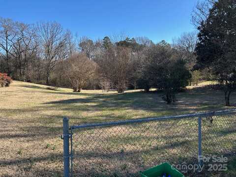 520 Central Drive NW, Concord, NC 28027