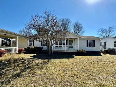 436 Riverwind Drive, Hendersonville, NC 28729