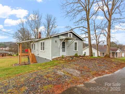 312 Ramsey Street, Burnsville, NC 28714