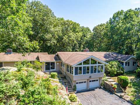 198 Woodchuck Road, Stamford, CT 06903