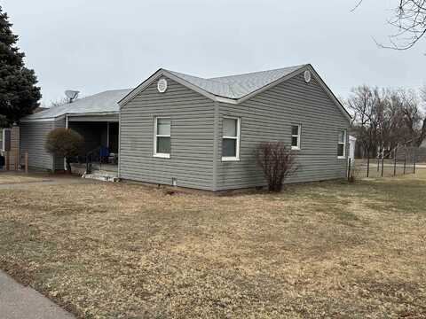 1822 9th St, Woodward, OK 73801