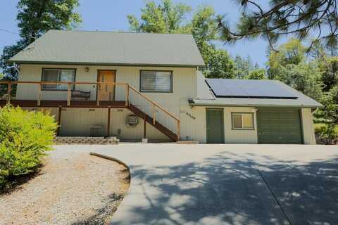 43149 Sugar Pine Drive W, Oakhurst, CA 93644
