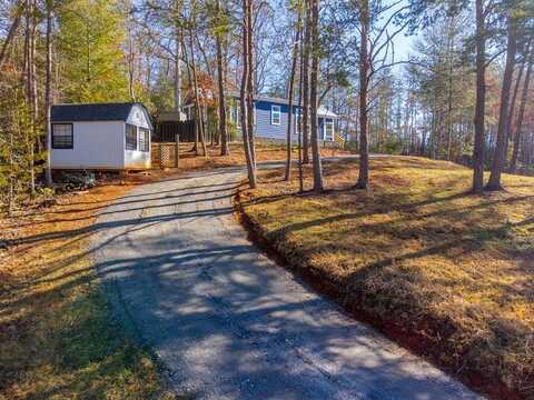 25 Little Bear Loop, Franklin, NC 28734