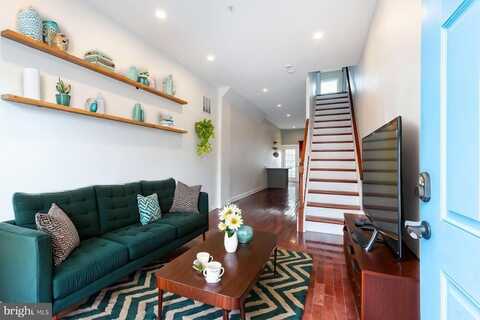 2211 ALMOND STREET, PHILADELPHIA, PA 19125