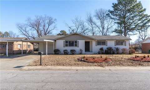 8205 Hermitage, Fort Smith, AR 72903