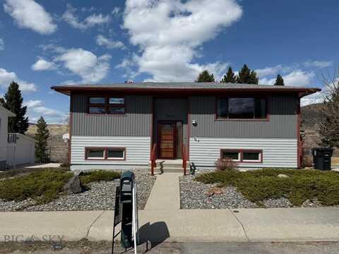 3435 Parkway, Butte, MT 59701