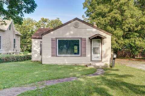 2139 N Benton Avenue, Springfield, MO 65803