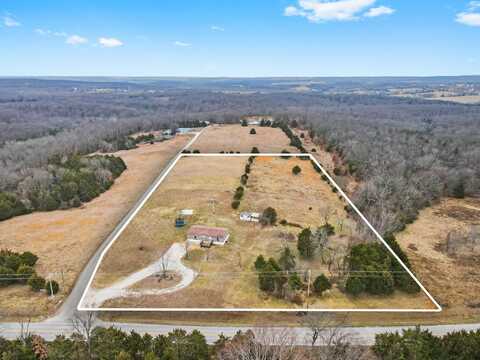 9326 State Highway E, Fair Grove, MO 65648