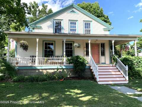 195 195 Maple Street Street, Montrose, PA 18801