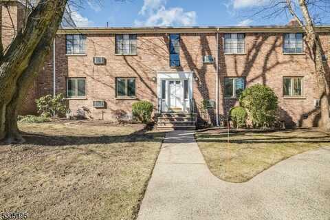 23a Troy Dr, Springfield, NJ 07081