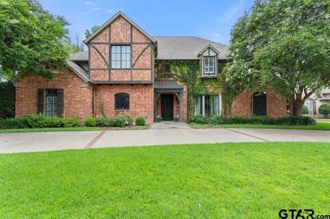 2202 Woodlands Drive, Tyler, TX 75703