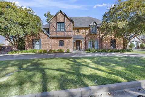 2202 Woodlands Drive, Tyler, TX 75703