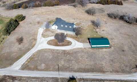 1410 Pondview Ln, McPherson, KS 67460